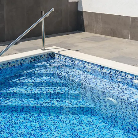 شقة Rosi تروغير