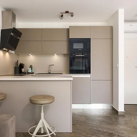 شقة Rosi تروغير