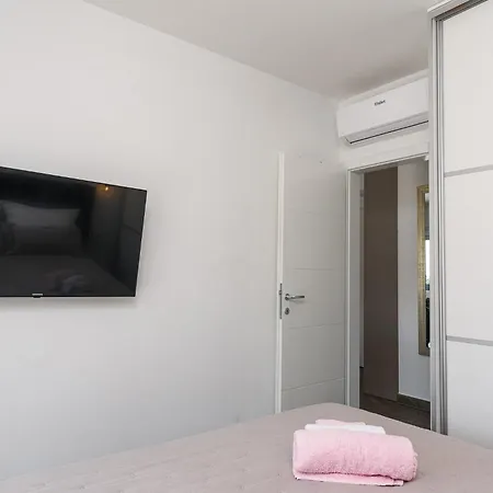 Apartment Rosi *